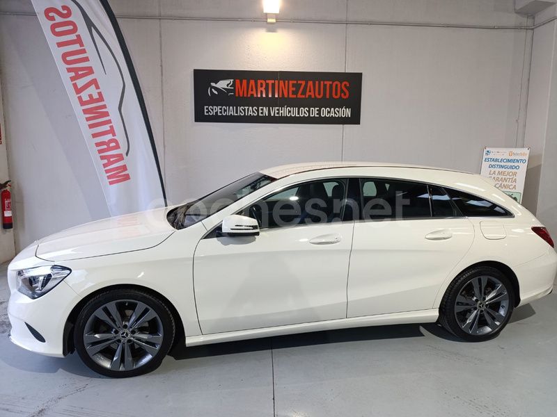 Usado Mercedes CLA200 Shooting Brake 136 CV (100 kW) 2018 Blanco Familiar