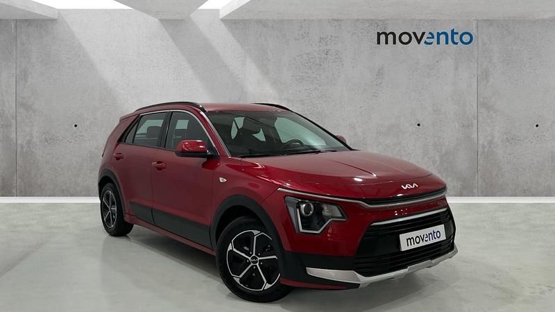 Usado Kia Niro 141 CV (103 kW) 2022 Rojo SUV