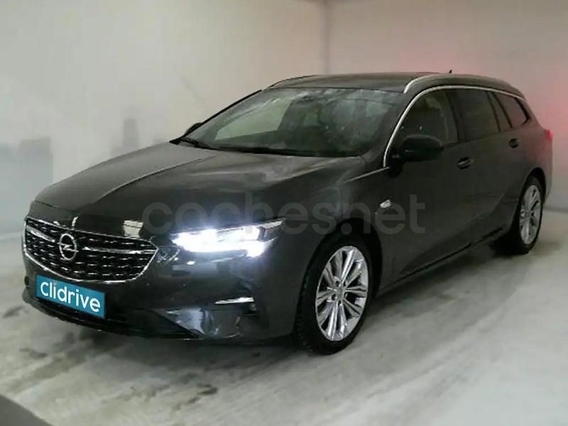 Usado Opel Insignia Business Elegance 174 CV (127 kW) 2021 Gris / plata Familiar