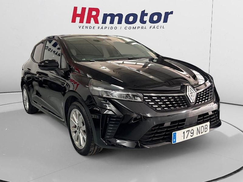 Usado Renault Clio V Evolution 101 CV (74 kW) 2025 Gris / plata Berlina