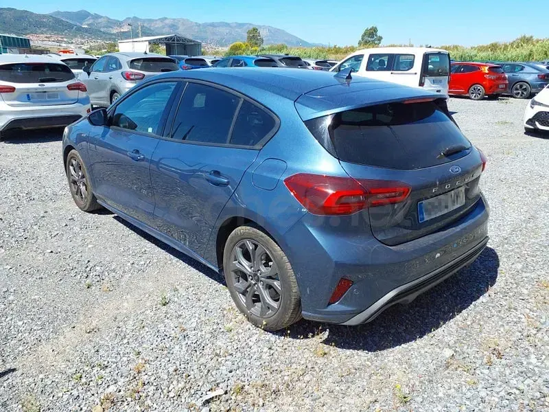 Usado Ford Focus ST-Line X 155 CV (114 kW) 2025 Azul Berlina
