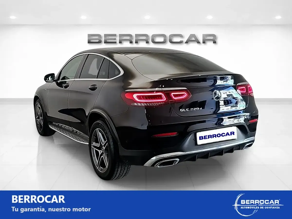Usado Mercedes GLC220 194 CV (142 kW) 2022 Negro SUV