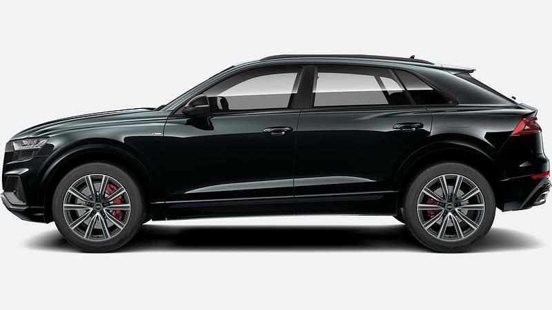 Begagnad Audi Q8 462 HK (339 kW) 2022 Svart SUV