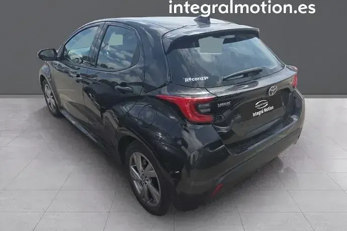 Usado Toyota Yaris Active 115 CV (84 kW) 2025 Utilitario