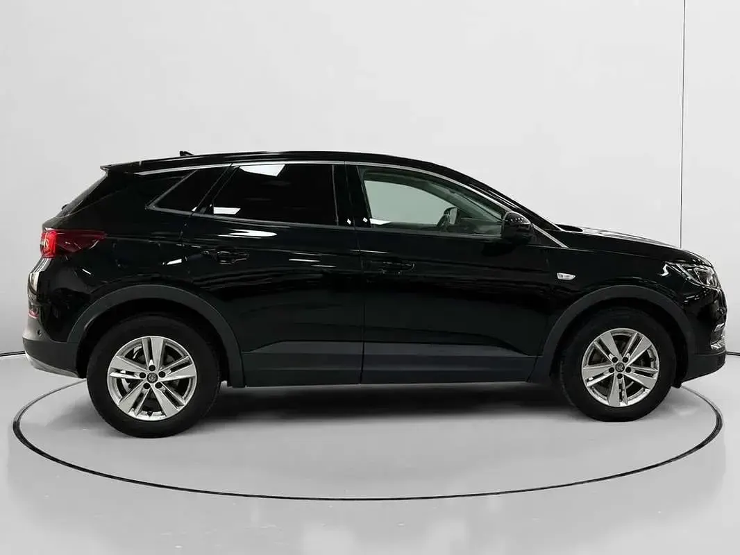 Usado Opel Grandland X Selective 131 CV (96 kW) 2020 Negro SUV