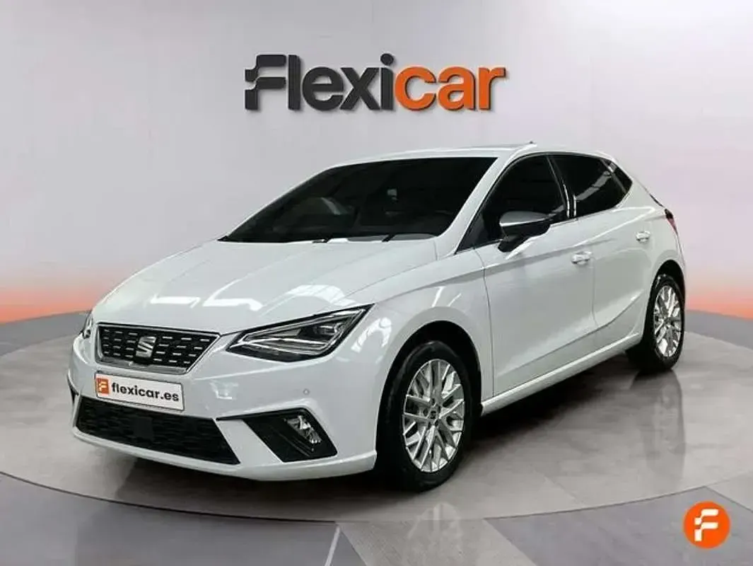 Usado Seat Ibiza XCELLENCE 116 CV (85 kW) 2024 Blanco Utilitario