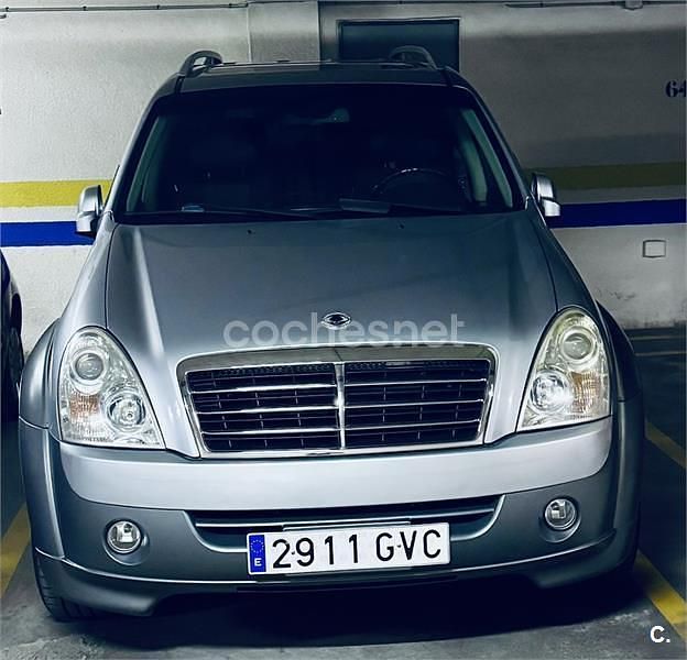 Usado Ssangyong (KGM) Rexton II Limited 186 CV (136 kW) 2010 Gris / plata SUV