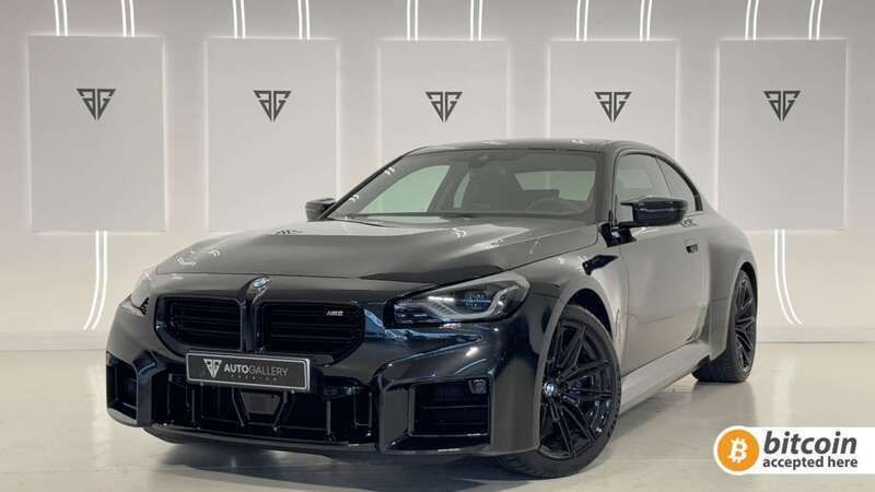 Negro Usado 2024 BMW M2 Comfort Edition Coupe | 69.900 € - Imagen 1/4