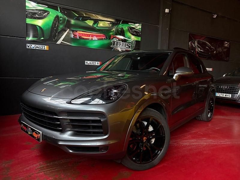 Usado Porsche Cayenne 462 CV (339 kW) 2018 Gris / plata SUV