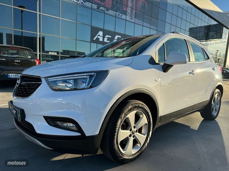 Usado Opel Mokka Selective 136 CV (100 kW) 2018 Blanco SUV