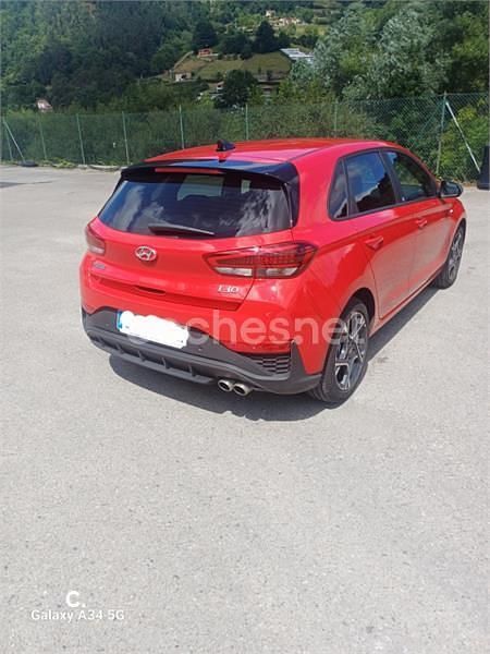 Rojo Usado 2024 Hyundai i30 N Line Berlina | 21.000 € (Precio justo) - Imagen 1/4