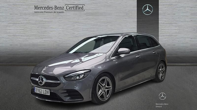 Usado Mercedes B180 AMG line 136 CV (100 kW) 2019 Gris montaña Monovolumen