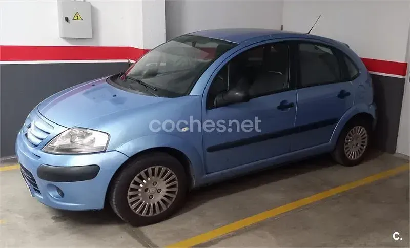 Usado Citroën C3 Furio 70 CV (51 kW) 2006 Azul Berlina
