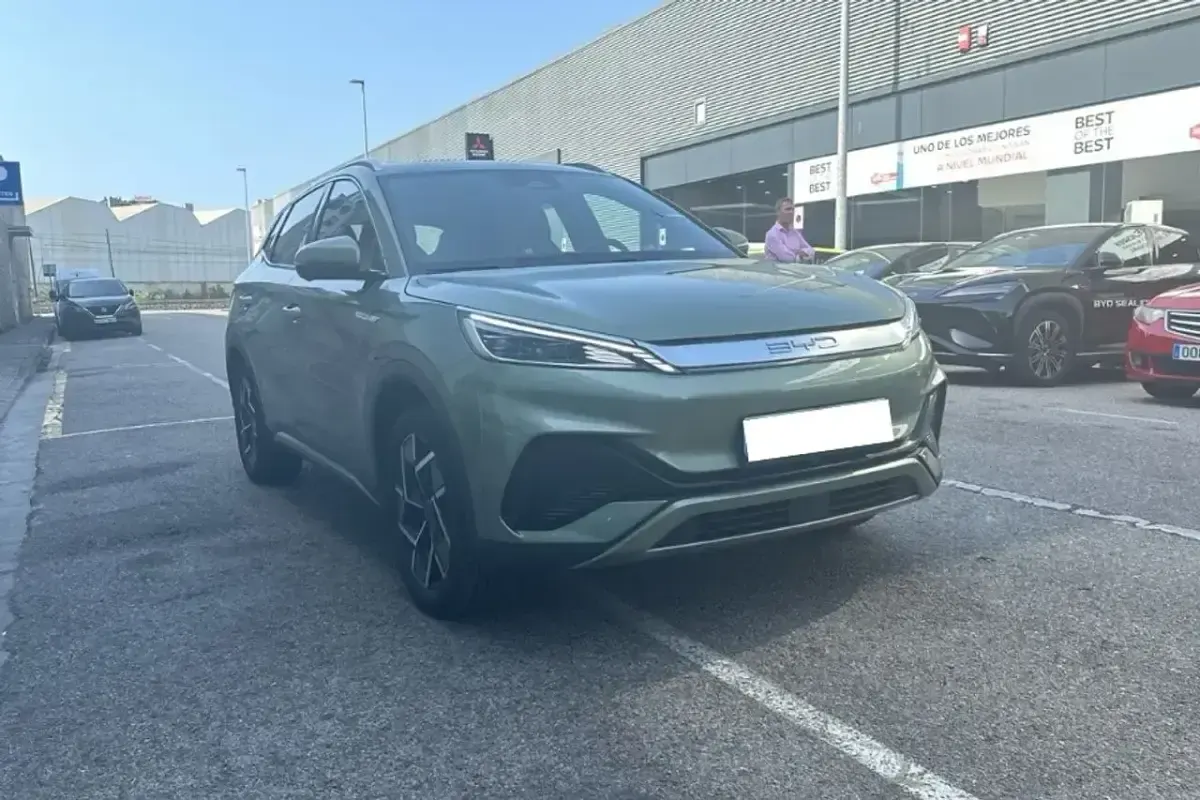 Usado BYD Atto 3 Comfort 150 kW (204 CV) 2024 Verde