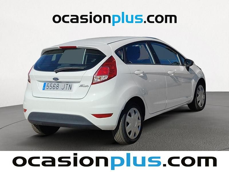 Usado Ford Fiesta Trend 75 CV (55 kW) 2016 Blanco Utilitario