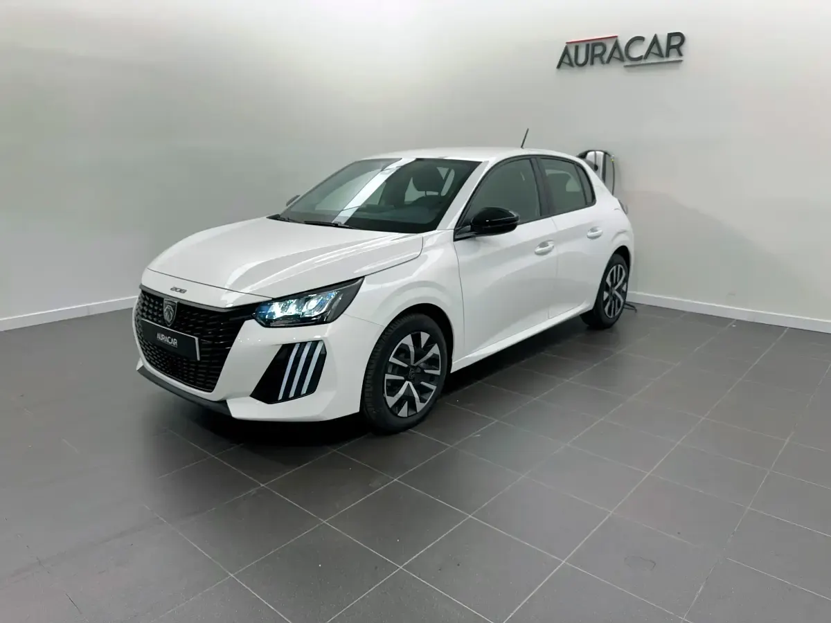 Usado Peugeot 208 Style 110 CV (80 kW) 2025 Blanco Utilitario