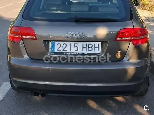 Usado Audi A3 Ambiente 125 CV (91 kW) 2011 Gris / plata Utilitario