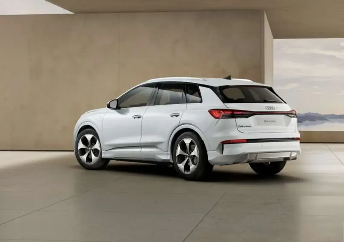 Nuevo Audi Q4 e-tron S-Line 210 kW (286 CV) 2026 Blanco SUV