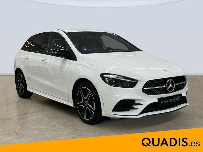 Usado Mercedes B250e AMG line 218 CV (160 kW) 2024 Blanco polar Monovolumen