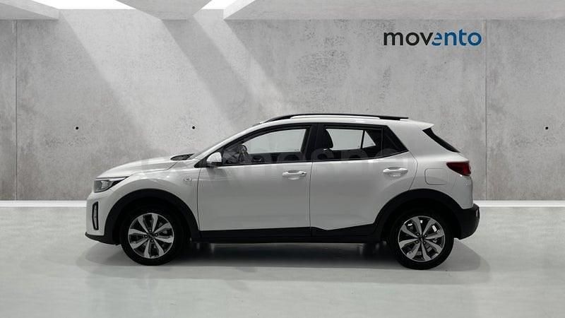 Usado Kia Stonic 100 CV (73 kW) 2022 Blanco SUV
