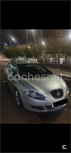 Gris / plata Usado 2006 Seat Leon Reference Berlina | 4490 € (Precio justo) - Imagen 1/4