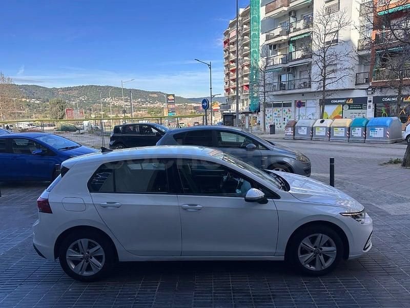 Usado VW Golf VIII 115 CV (84 kW) 2022 Blanco Berlina