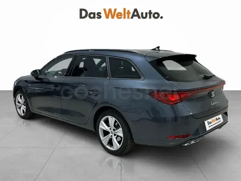 Usado Seat Leon FR 150 CV (110 kW) 2025 Gris Familiar