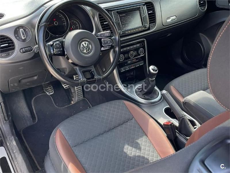 Usado VW Beetle 110 CV (80 kW) 2016 Negro Utilitario
