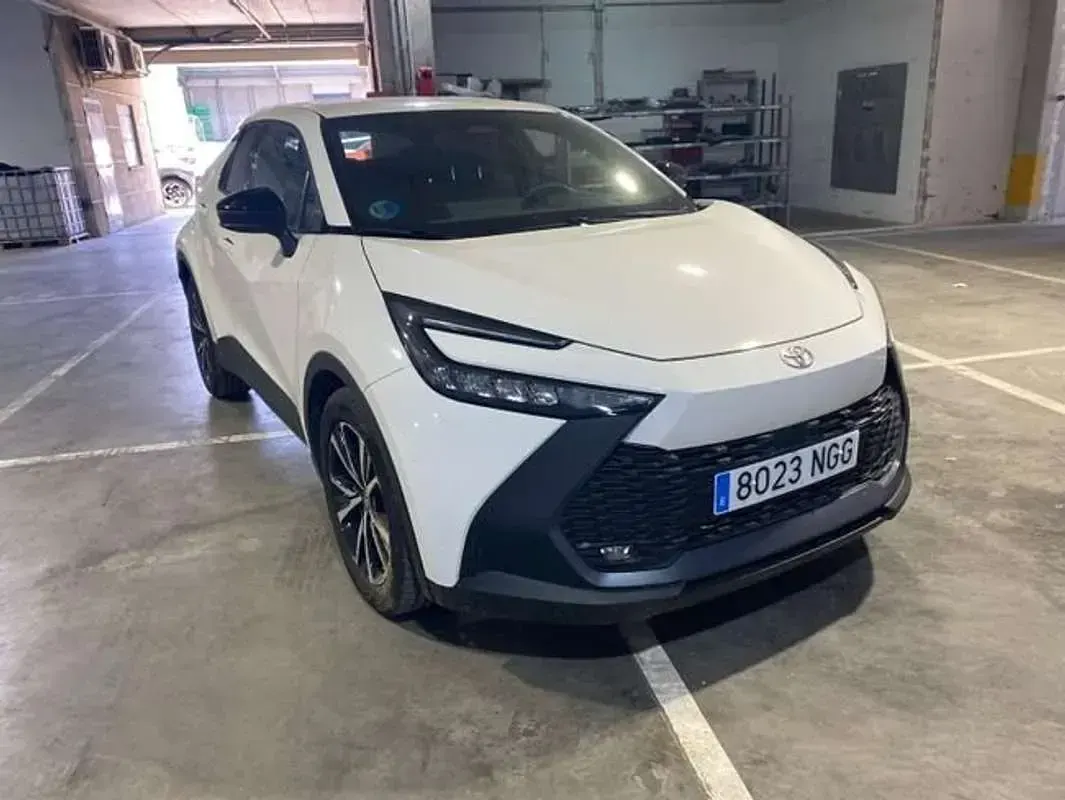 Usado Toyota C-HR Advance 140 CV (102 kW) 2025 Blanco SUV