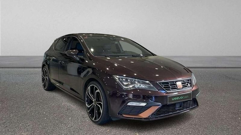 Usado Seat Leon FR 150 CV (110 kW) 2019 Burdeos Utilitario