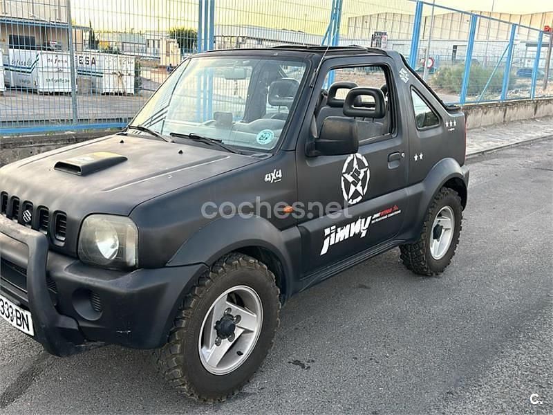 Usado Suzuki Jimny 80 CV (58 kW) 2000 Negro SUV