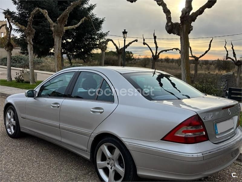 Gris / plata Usado 2004 Mercedes C270 Avantgarde Berlina | 5200 € - Imagen 1/4