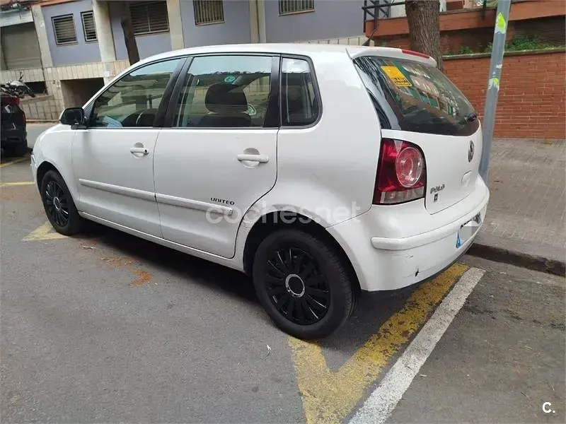 Usado VW Polo United 60 CV (44 kW) 2009 Blanco Utilitario