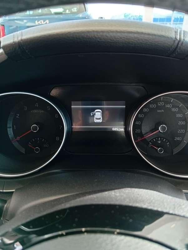 Usado Kia XCeed 140 CV (102 kW) 2025 Gris SUV