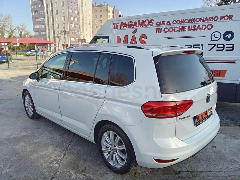 Usado VW Touran Sportline 110 CV (80 kW) 2016 Blanco Monovolumen