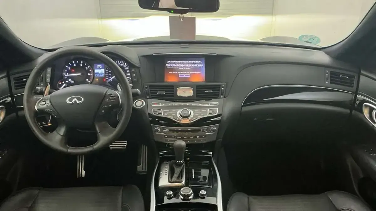 Usado Infiniti Q70 Sport Tech 170 CV (125 kW) 2019 Negro Berlina