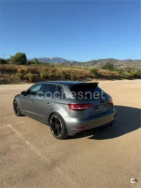 Usado Audi A3 116 CV (85 kW) 2017 Gris / plata Berlina