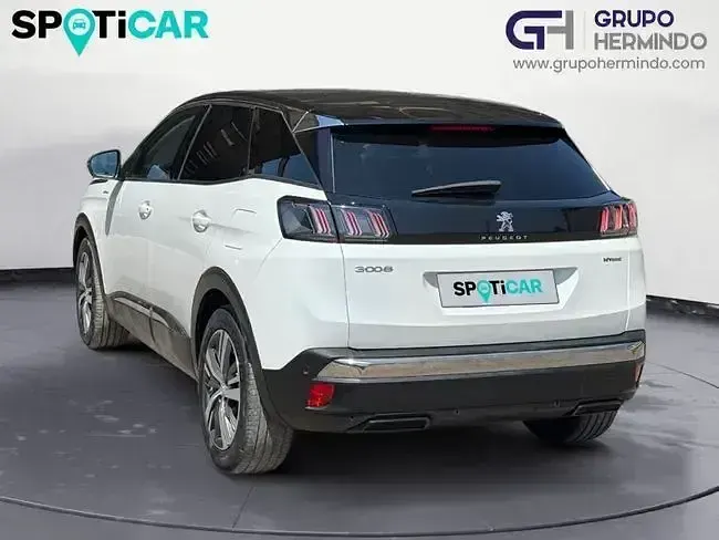 Usado Peugeot 3008 Allure 225 CV (165 kW) 2022 Blanco SUV