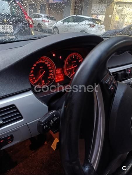 Usado BMW 325 218 CV (160 kW) 2006 Azul Coupe