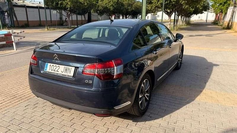 Usado Citroën C5 Shine 179 CV (131 kW) 2017 Azul Berlina
