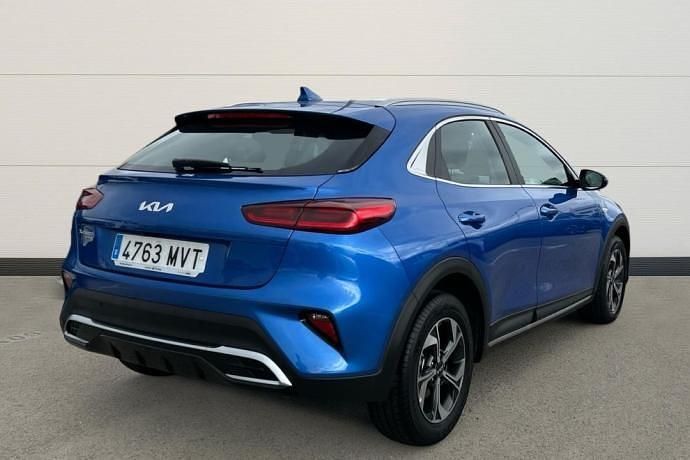 Usado Kia XCeed 140 CV (102 kW) 2024 Azul SUV