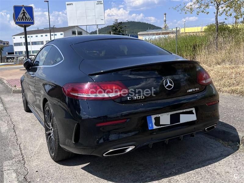 Usado Mercedes C300 AMG line 245 CV (180 kW) 2017 Negro Coupe