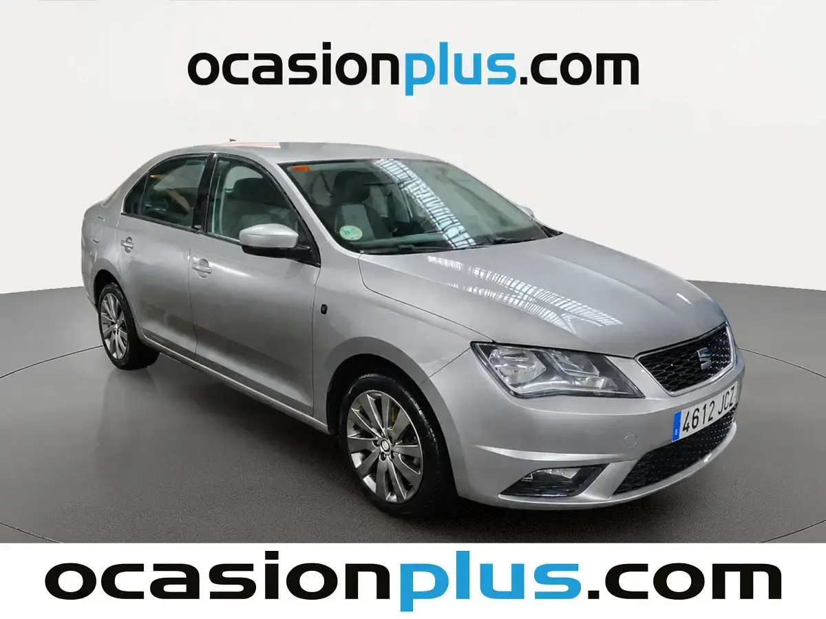 Usado Seat Toledo I-Tech 105 CV (77 kW) 2015 Gris plata Utilitario