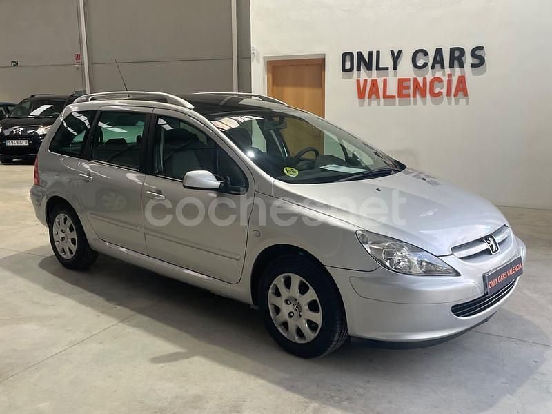 Gris / plata Usado 2005 Peugeot 307 Familiar | 3990 € (Precio justo) - Imagen 1/4