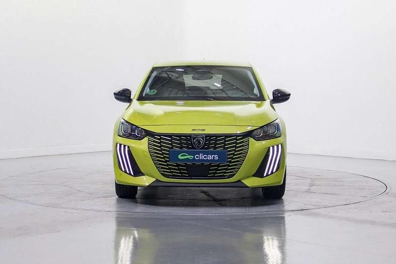 Nuevo Peugeot 208 Allure 102 CV (75 kW) 2025 Amarillo Utilitario