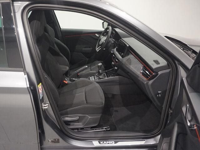 Nuevo Skoda Kamiq Selection 115 CV (84 kW) 2026 Gris SUV