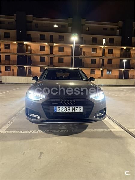 Usado Audi A4 190 CV (139 kW) 2020 Gris / plata Familiar