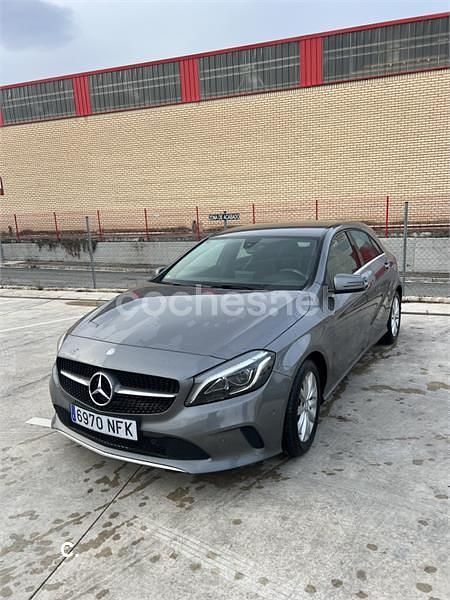 Gris / plata Usado 2016 Mercedes A180 Style Berlina | 14.250 € (Precio justo) - Imagen 1/4