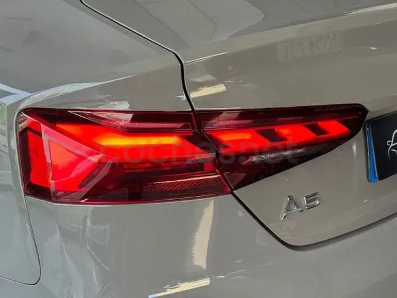 Usado Audi A5 Sportback Premium 286 CV (210 kW) 2021 Gris / plata Utilitario