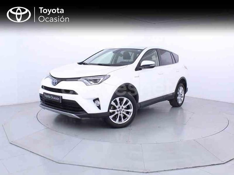 Blanco Usado 2019 Toyota RAV4 Hybrid Advance SUV | 28.350 € (Precio justo) - Imagen 1/3